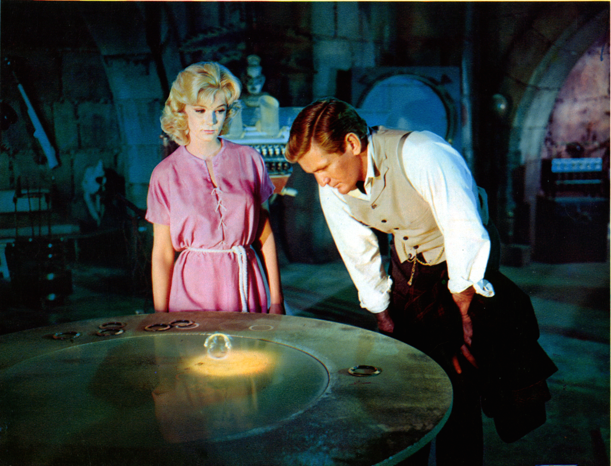 Rod Taylor and Yvette Mimieux in The Time Machine (1960)