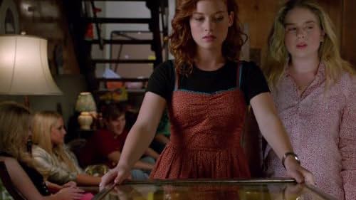 Allie Grant and Jane Levy in Suburgatory (2011)