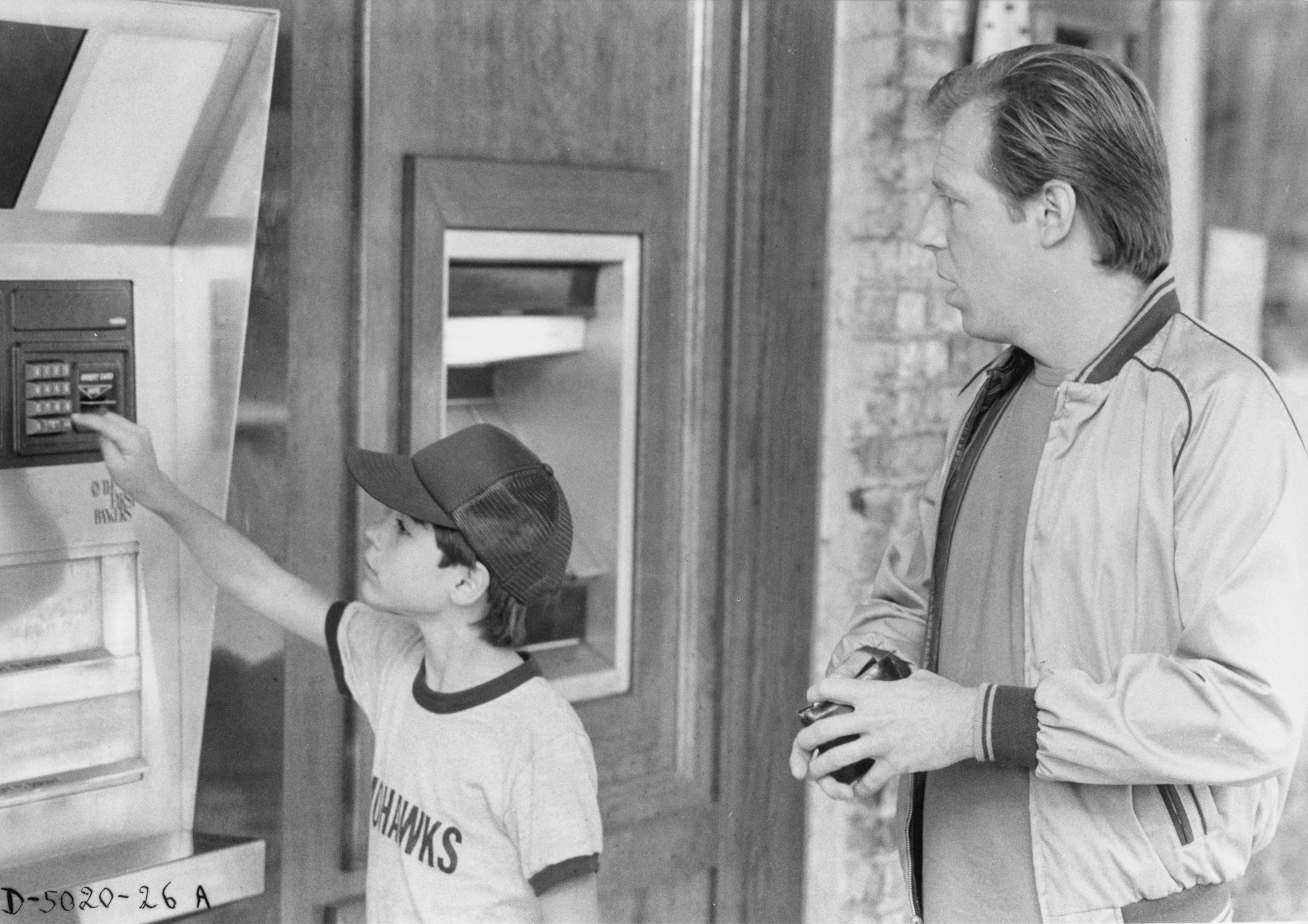 Michael McKean and Barret Oliver in D.A.R.Y.L. (1985)