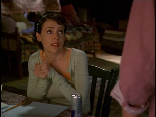 Alyssa Milano in Charmed (1998)