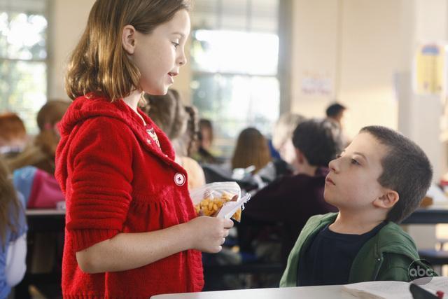 Lexi Jourden and Atticus Shaffer in The Middle (2009)