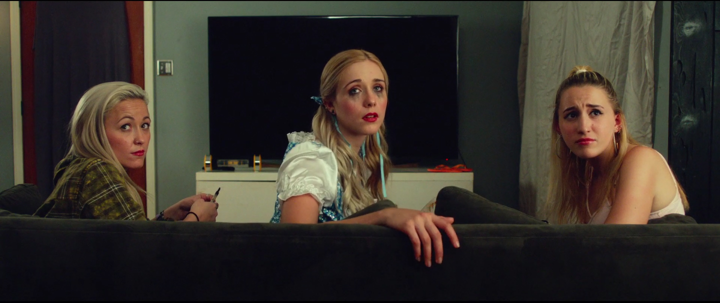 Harley Quinn Smith and Liv Banks in Holidays (2016)