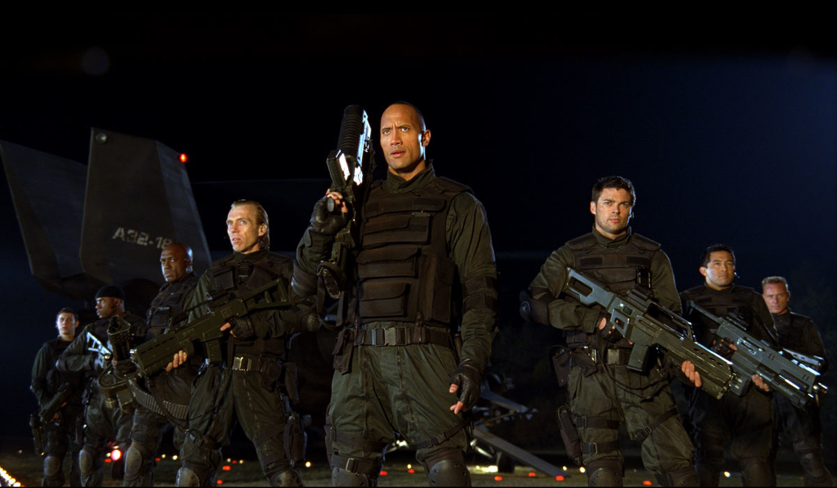 Razaaq Adoti, Richard Brake, Ben Daniels, Dwayne Johnson, Deobia Oparei, Karl Urban, Yao Chin, and Al Weaver in Doom (2005)