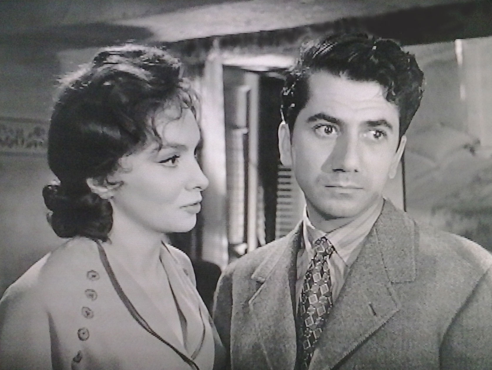 Daniel Gélin and Gina Lollobrigida in Woman of Rome (1954)