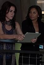 Salli Richardson-Whitfield and Allison Scagliotti in Stitchers (2015)