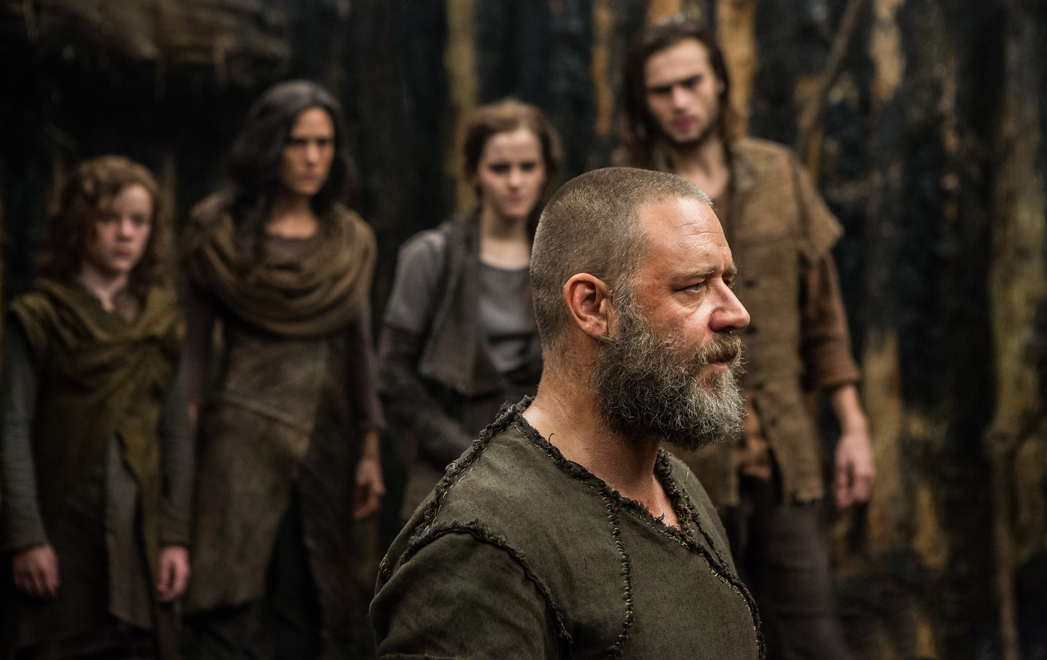 Jennifer Connelly, Russell Crowe, Emma Watson, Douglas Booth, and Leo McHugh Carroll in Noah (2014)