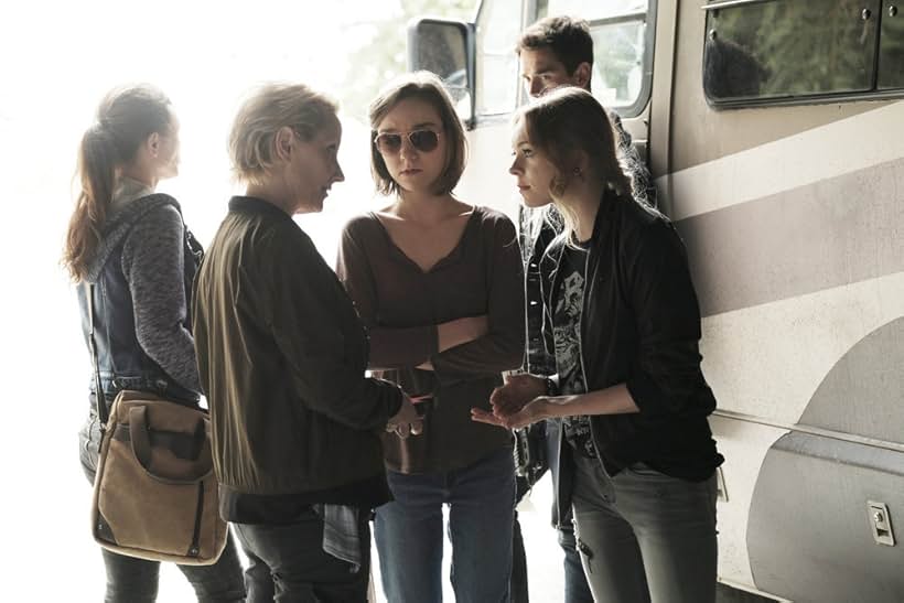 Anne Heche, Julia Sarah Stone, Madison Ryne Smith, and Taylor Hickson in Aftermath (2016)