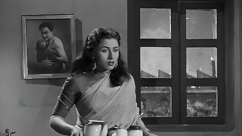 Madhubala in Chalti Ka Naam Gaadi (1958)