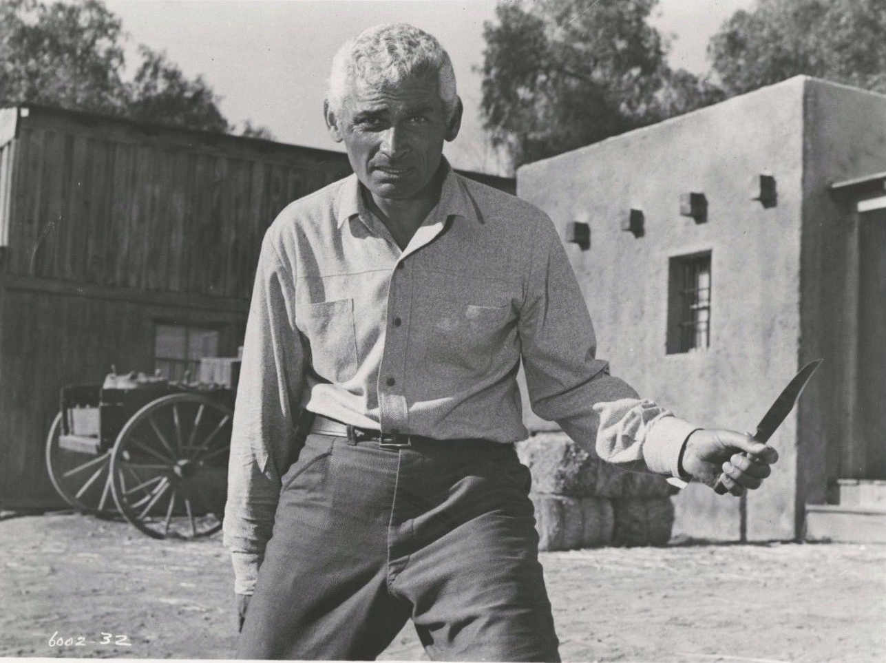 Jeff Chandler in The Plunderers (1960)