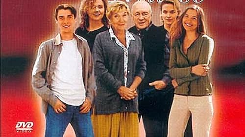 Teresa Lipowska, Dominika Ostalowska, Witold Pyrkosz, Kacper Kuszewski, Joanna Koroniewska, and Malgorzata Pienkowska in M jak milosc (2000)