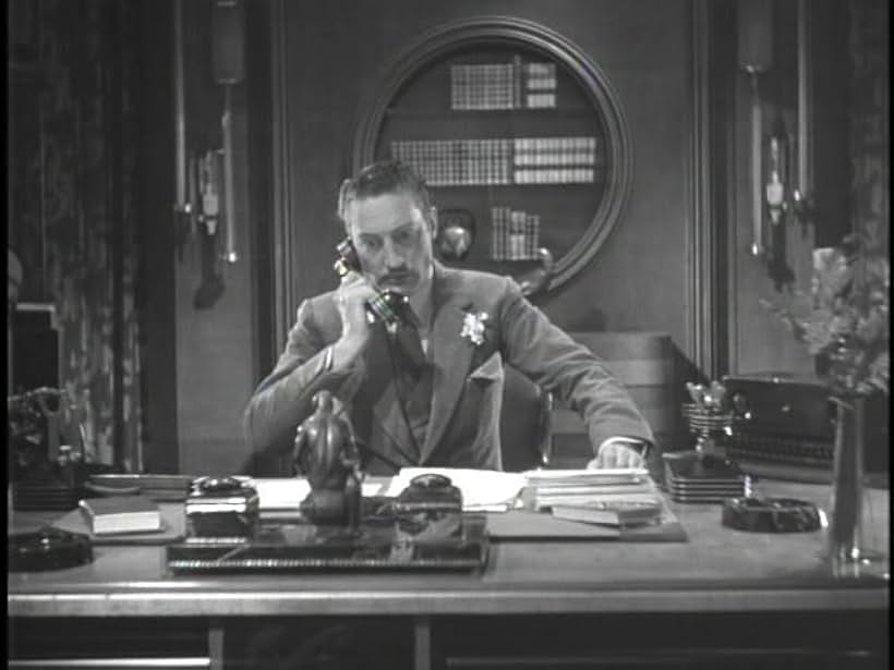 Warren William in Beauty and the Boss (1932)