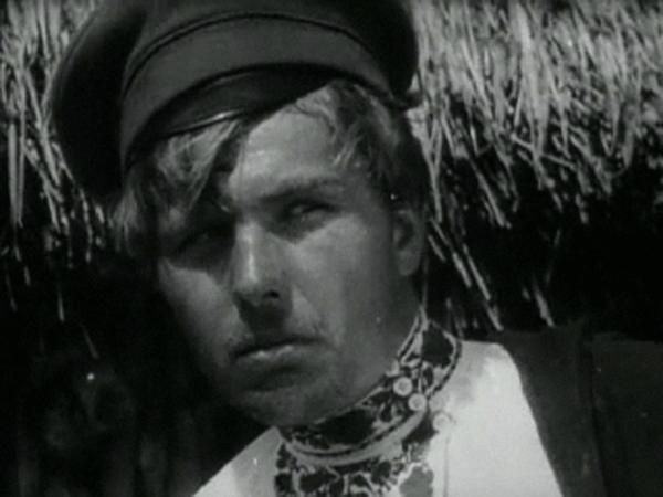 Pyotr Masokha in Earth (1930)