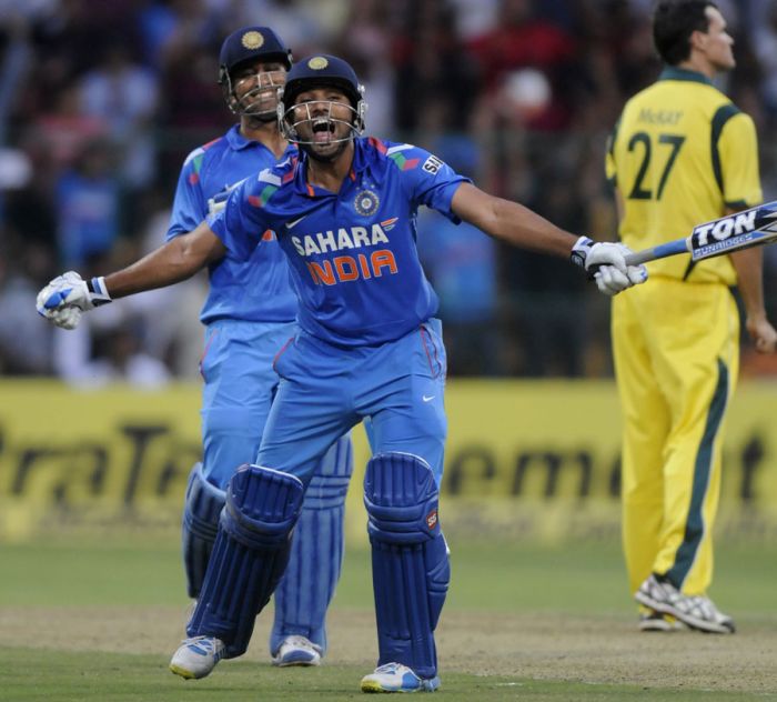 Mahendra Singh Dhoni and Rohit Sharma in Star Sports India vs Australia ODI Series 2013 (2013)