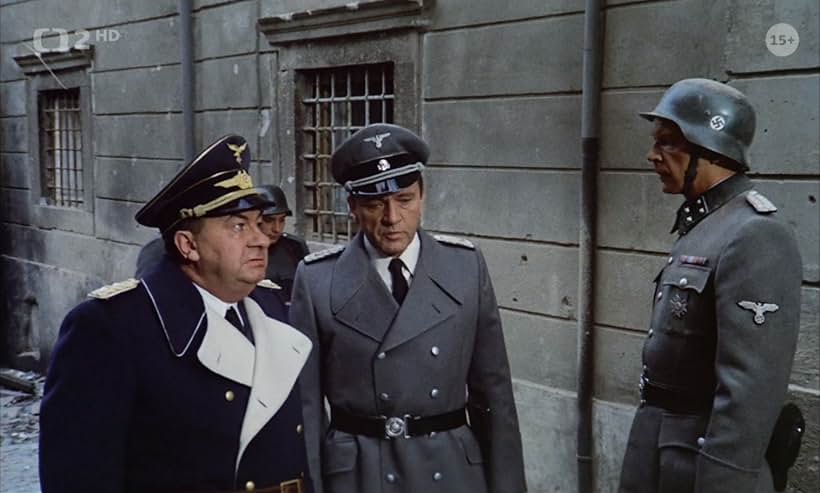 Richard Burton, Dennis Burgess, and Leo McKern in Massacre in Rome (1973)