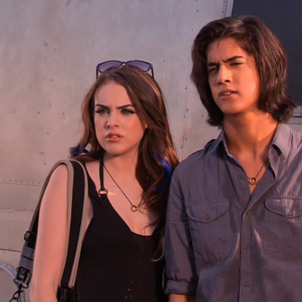 Avan Jogia and Elizabeth Gillies in Victorious (2010)