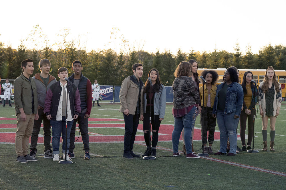 Tiffany Mann, Rachel Hilson, Ted Sutherland, Amy Forsyth, Auli'i Cravalho, Caroline Pluta, Sergio King, Ellie Desautels, and Nacho Tambunting in Rise (2018)