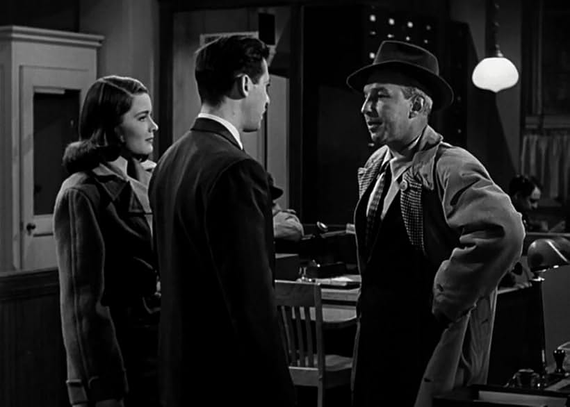 Nancy Guild, John Hodiak, and Lloyd Nolan in Somewhere in the Night (1946)