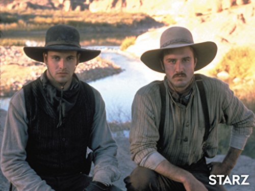 David Arquette and Jonny Lee Miller in Dead Man's Walk (1996)