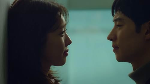 Lee Je-hoon and Chae Soo-bin in Where Stars Land (2018)