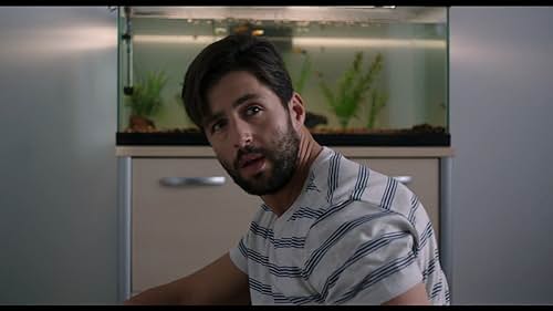 Lovelorn graduate Daniel Willingham (Josh Peck) heads into the post-college abyss without a dime or connection to search for his place in the story he has longed to be a part of.