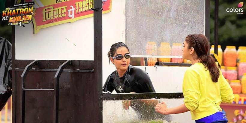 Jasmin Bhasin and Ridhima Pandit in Fear Factor: Khatron Ke Khiladi (2008)