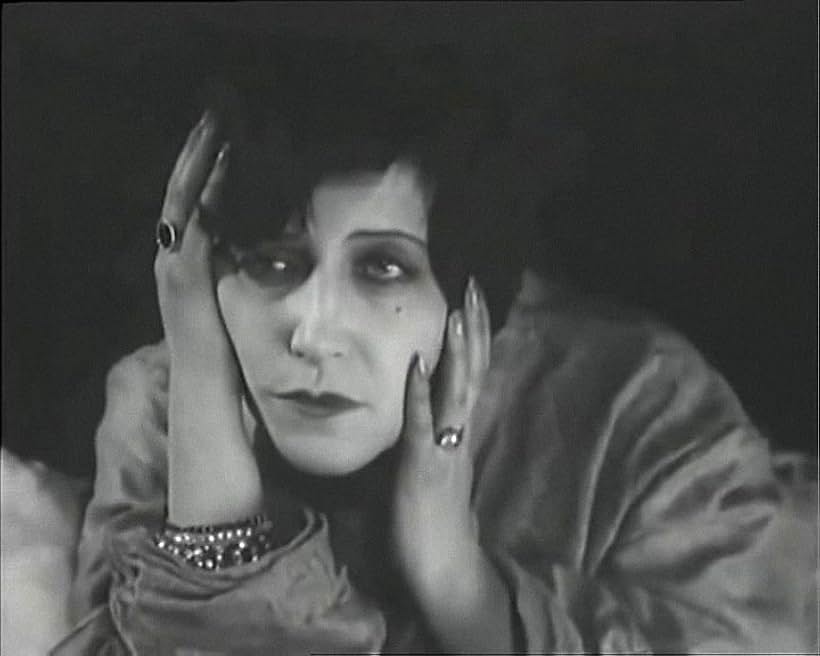 Natalya Rozenel in Salamander (1928)