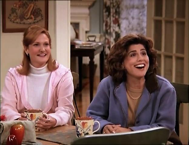 Ruth Rudnick and Wendy Schenker in The Geena Davis Show (2000)