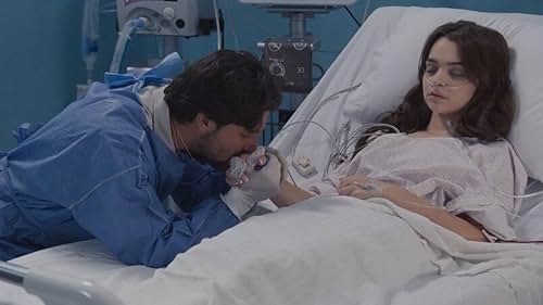 Macarena García Romero and Diego Klein in No te rindas (2022)