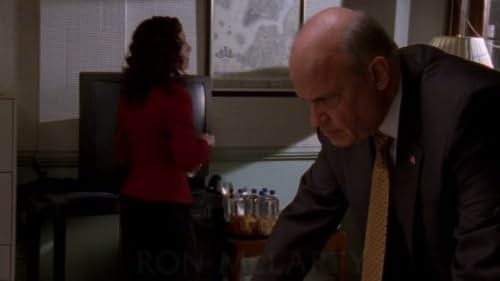 Fred Thompson and Bebe Neuwirth in Law & Order: Trial by Jury (2005)