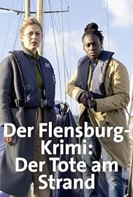 Eugene Boateng and Katharina Schlothauer in Der Flensburg-Krimi: Der Tote am Strand (2021)