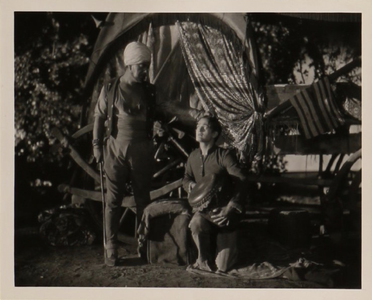 Serge Temoff and Michael Vavitch in The Devil Dancer (1927)