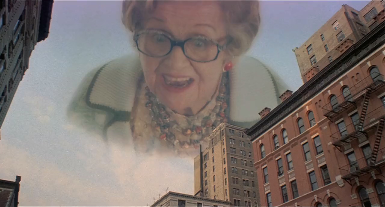 Mae Questel in New York Stories (1989)