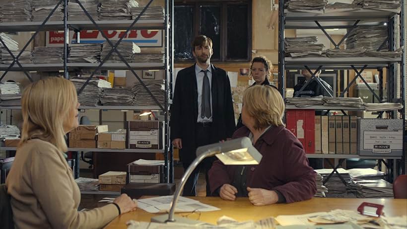 Carolyn Pickles, Pauline Quirke, David Tennant, and Olivia Colman in Broadchurch (2013)