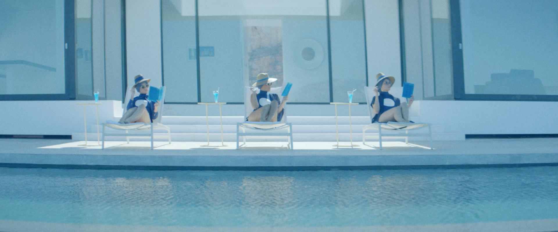 Marieke van den Bosch, Thijmen Doornik, Wynn Heliczer, Elpida Stathatou, Jerry de Mars, Martijn Den Ouden, Gabriel Aguilera, Sofia Kikilintzia, and Petra Mavridi in Think of Something Blue (2018)