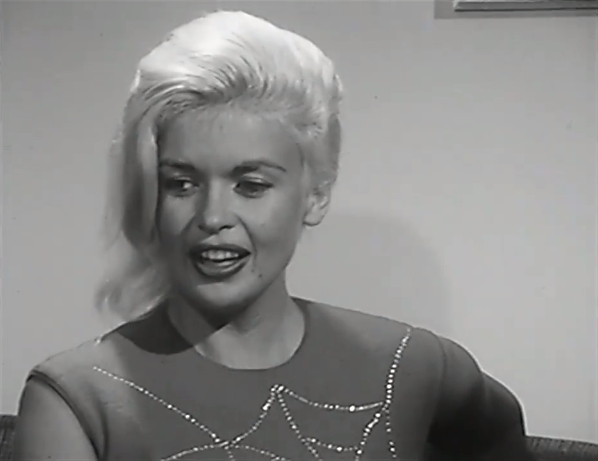 Jayne Mansfield in Avec l'actrice américaine Jayne Mansfield (1962)