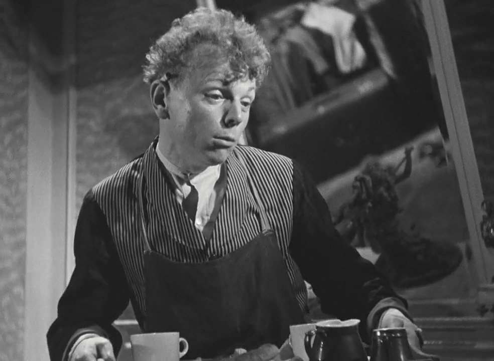 Roger Legris in Port of Shadows (1938)