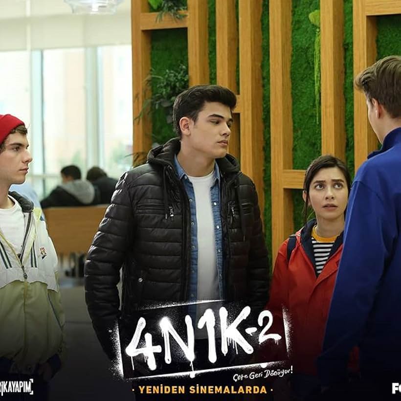 Burak Yörük, Gözde Mutluer, Cemrehan Karakas, and Atakan Hosgören in 4N1K 2 (2018)