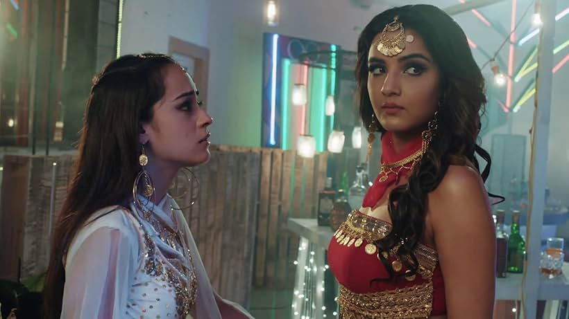 Jasmin Bhasin and Priya Tandon in Episode #4.3 (2019)