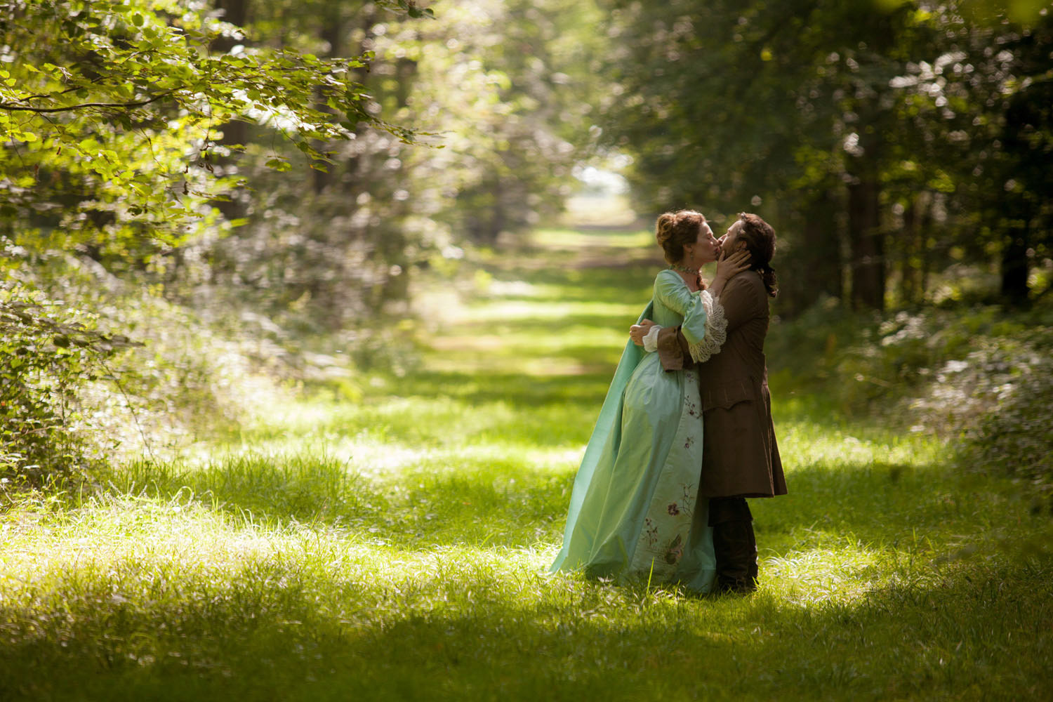 Edouard Baer and Cécile de France in Lady J (2018)