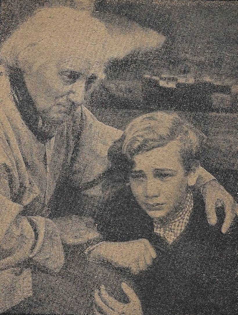 O.P. Heggie and Frankie Thomas in A Dog of Flanders (1935)