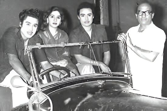 Satyen Bose, Anoop Kumar, and Kishore Kumar in Chalti Ka Naam Gaadi (1958)