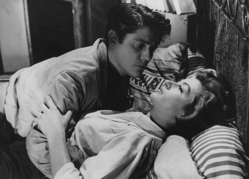 Anouk Aimée and Jean-Pierre Mocky in Head Against the Wall (1959)