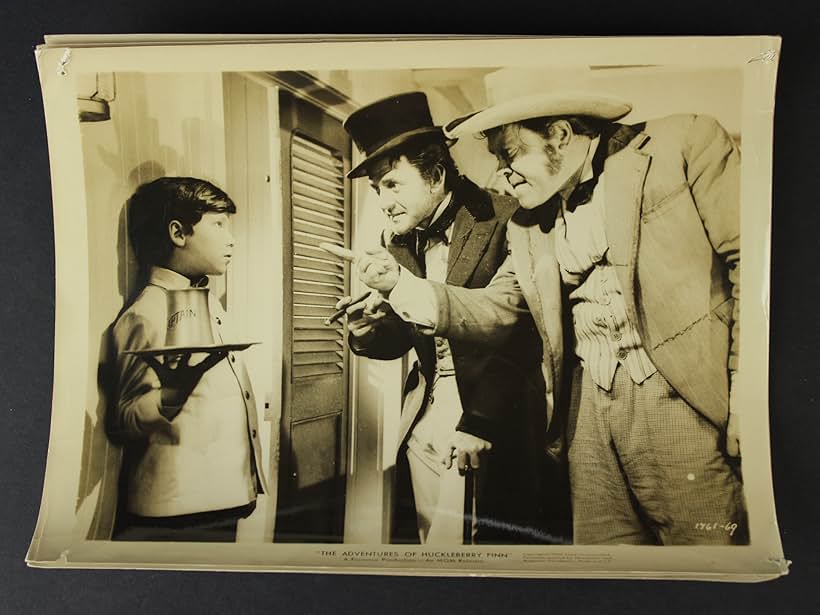 Eddie Hodges, Tony Randall, and Mickey Shaughnessy in The Adventures of Huckleberry Finn (1960)