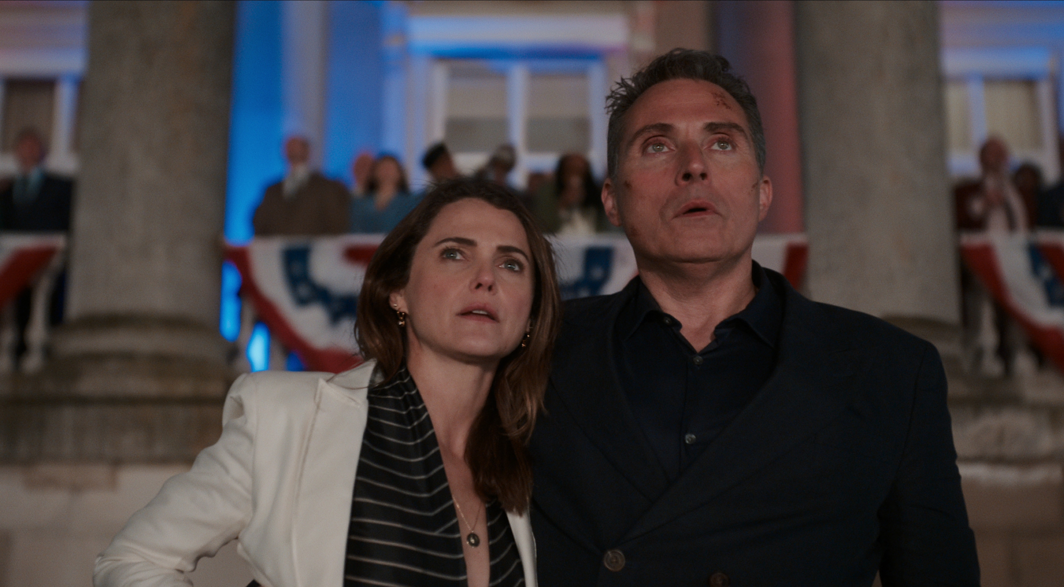 Rufus Sewell and Keri Russell in The Diplomat (2023)