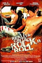 Vino G. Bastian, Nadine Chandrawinata, and Herjunot Ali in Realita, Cinta, dan Rock 'n Roll (2006)