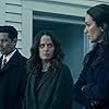 Elizabeth Reaser, Anthony Ruivivar, and Kate Siegel in The Haunting of Hill House (2018)