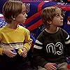 Sawyer Sweeten and Sullivan Sweeten in Everybody Loves Raymond (1996)