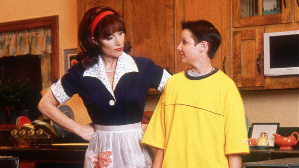 Katey Sagal and Kevin Kilner in Smart House (1999)