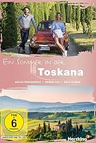 Wolke Hegenbarth and Kerem Can in Ein Sommer in der Toskana (2019)