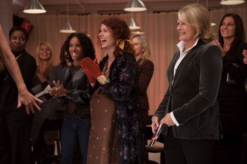 Candice Bergen, Jada Pinkett Smith, and Debra Messing in The Women (2008)